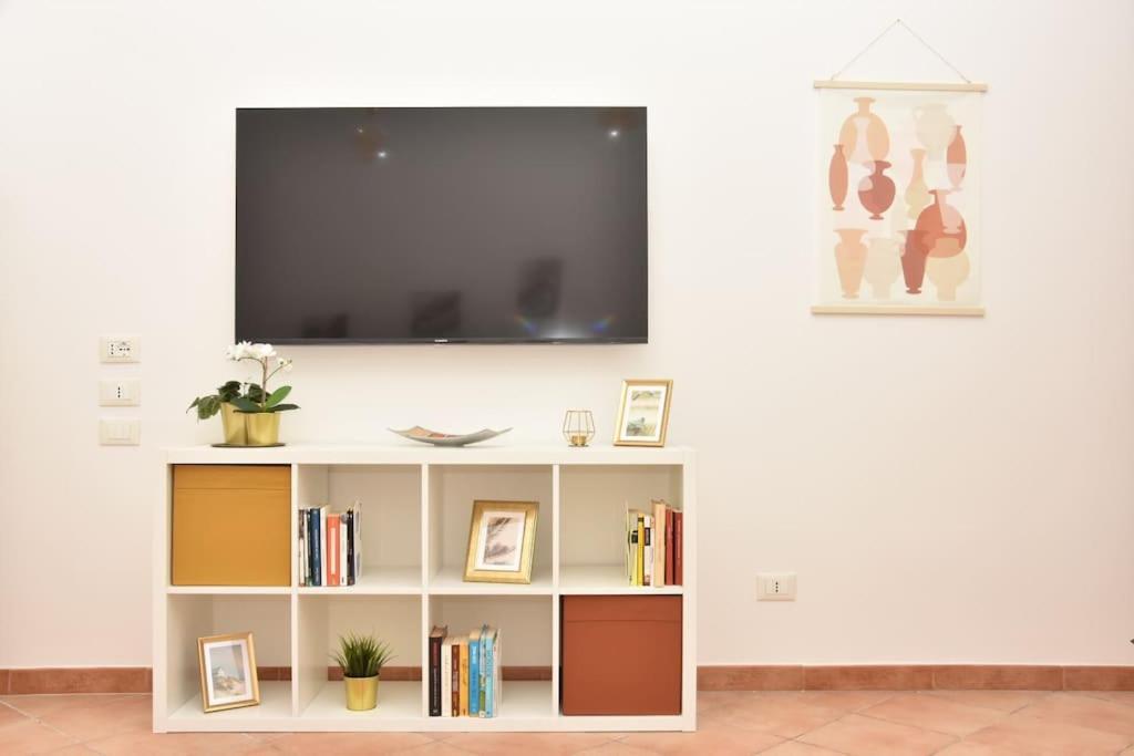 Apartment In Certosa Pigneto - Parcheggio Privato Incluso